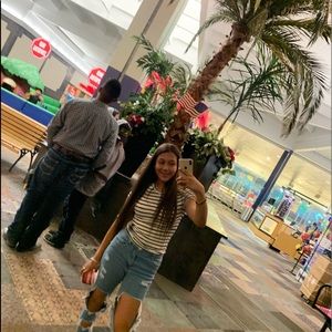 Meet your Posher, Alejandra